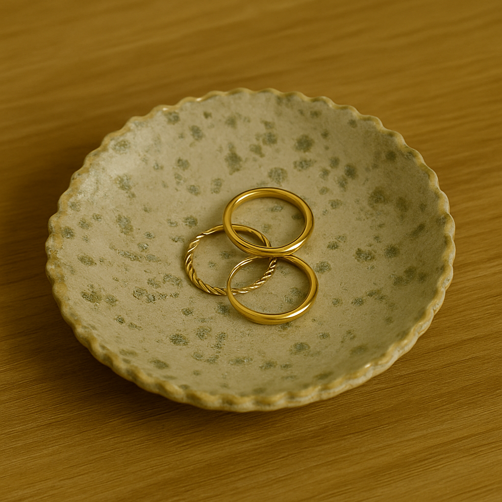 LLEAF® Handmade Ceramic Ring Dish